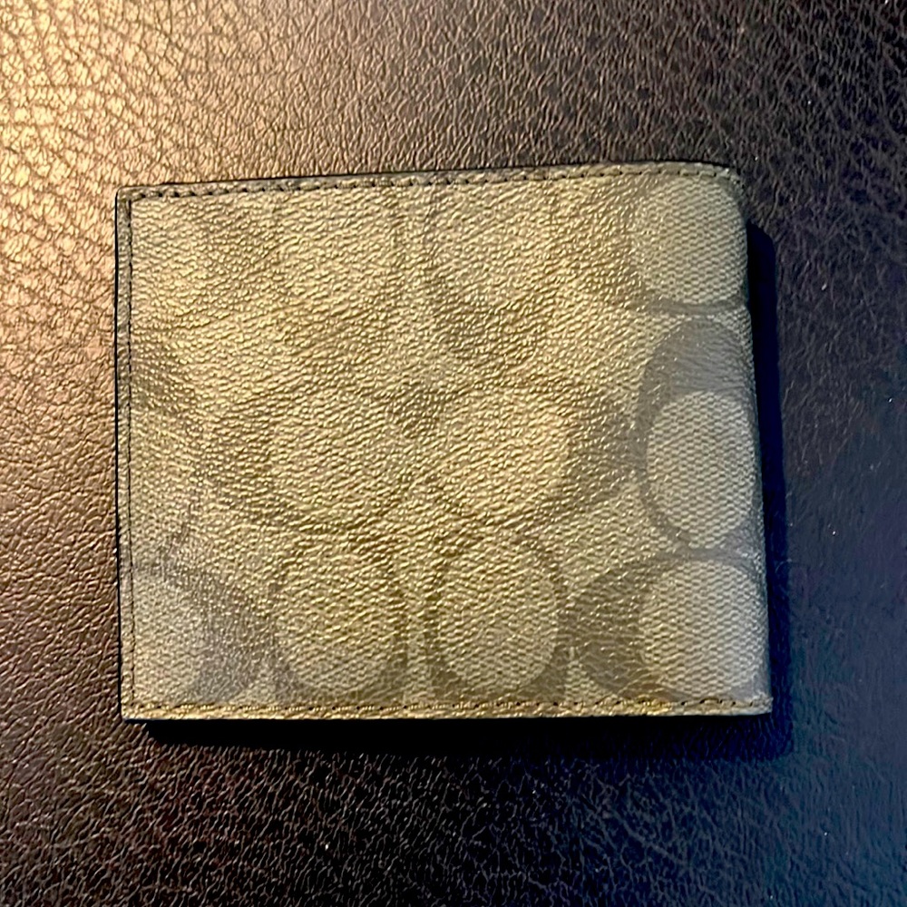 NWOT coach wallet army green logo